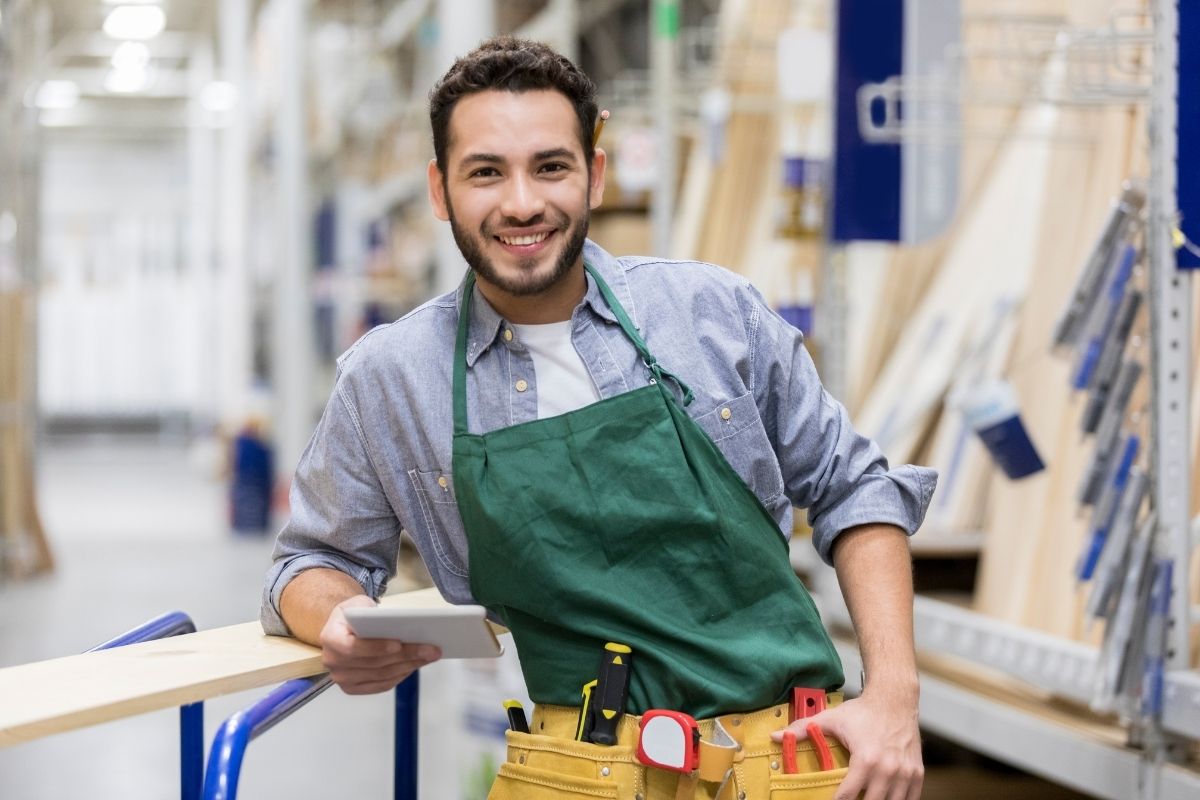 home-depot-stock-sees-0-4-dip-amid-analyst-ratings-hd-stock